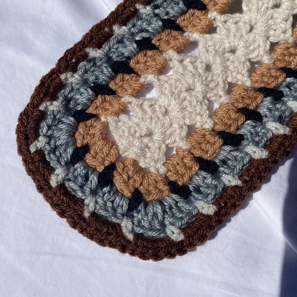 Neutral tones scarf crochet handmade skinny tan cream brown gray acrylic - Picture 5 of 6
